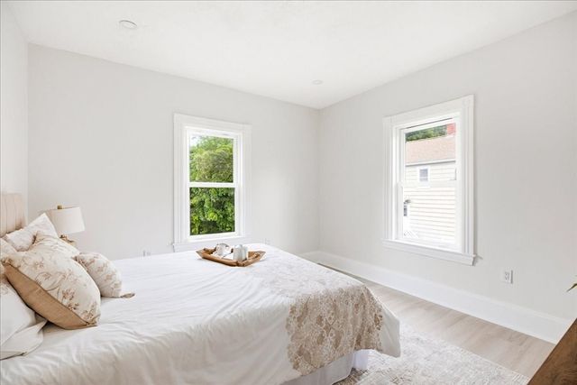 29 Wentworth Ave, Stoughton, MA 02072
