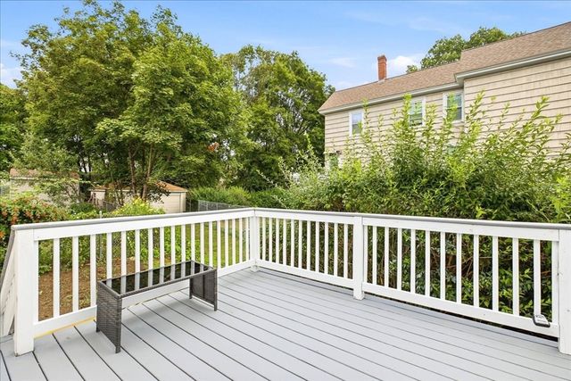 29 Wentworth Ave, Stoughton, MA 02072