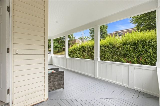 29 Wentworth Ave, Stoughton, MA 02072