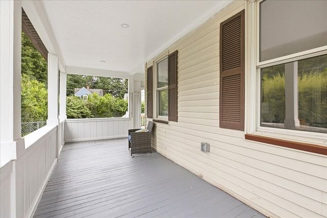 29 Wentworth Ave, Stoughton, MA 02072