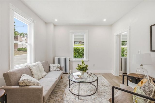 29 Wentworth Ave, Stoughton, MA 02072