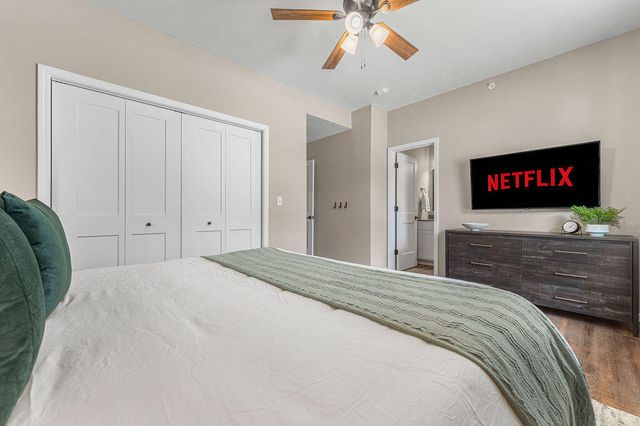 53 Bunker Drive 1, Branson West, MO 65737