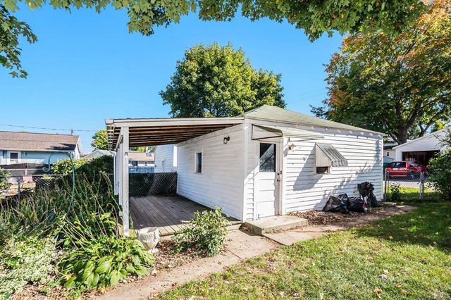 1015 E Broadway Street, Mishawaka, IN 46545