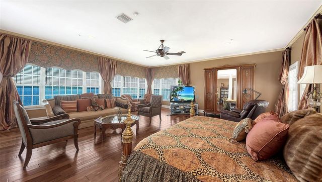1249 S BASIN LANE, Sarasota, FL 34242