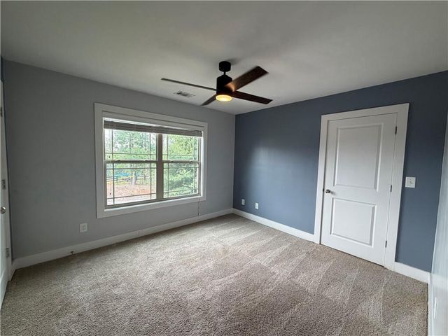 8850 Four Mile Creek Road, Gainesville, GA 30506