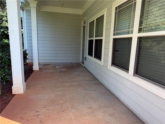 8850 Four Mile Creek Road, Gainesville, GA 30506