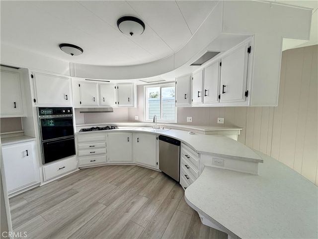 17069 N Indian Canyon Drive 105, Palm Springs, CA 92258