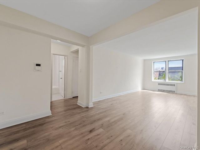 67-12 Yellowstone Boulevard f6, Forest Hills, NY 11375