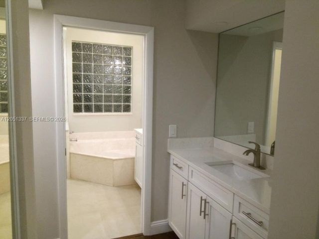 9367 LAKE SERENA, Boca Raton, FL 33496