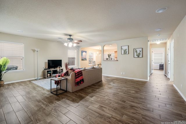 5402 DUKE FLD, San Antonio, TX 78227