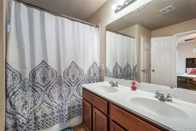 5402 DUKE FLD, San Antonio, TX 78227