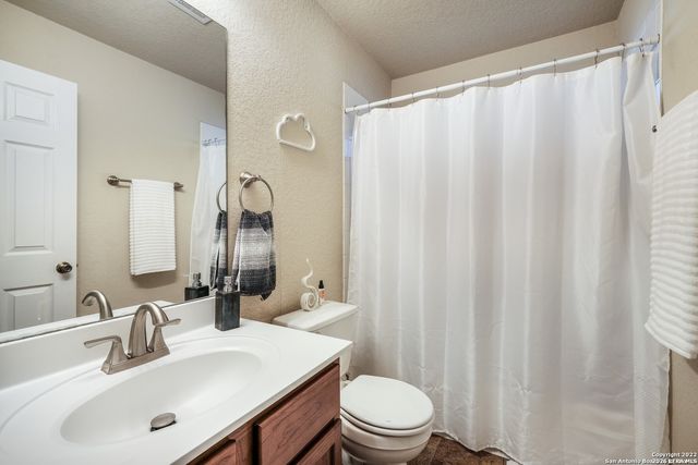 5402 DUKE FLD, San Antonio, TX 78227