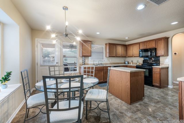 5402 DUKE FLD, San Antonio, TX 78227