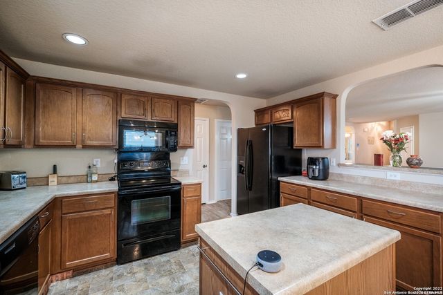 5402 DUKE FLD, San Antonio, TX 78227