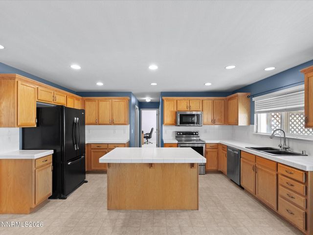 1358 White Bluffs Circle, Fernley, NV 89408