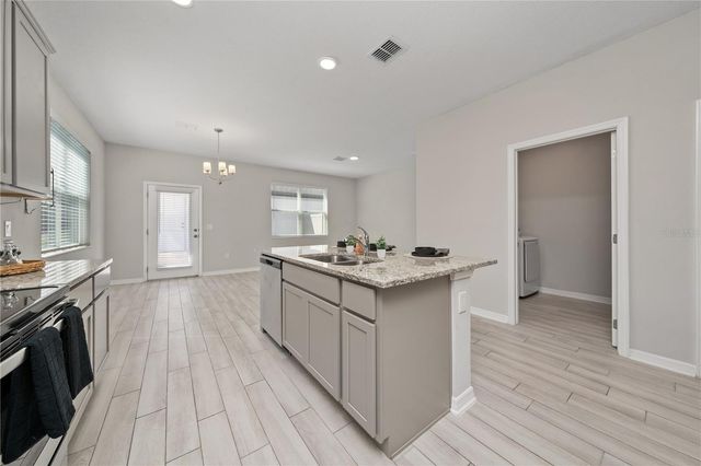 15823 TOLLINGTON ALLEY, Winter Garden, FL 34787