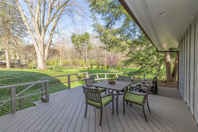 26103 Vista Lane, Elkhart, IN 46517