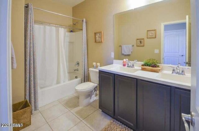 1367 S Country Club Drive 1346, Mesa, AZ 85210