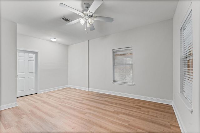 320 Delaware Street, Houston, TX 77029