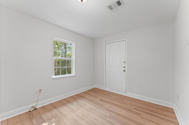 320 Delaware Street, Houston, TX 77029
