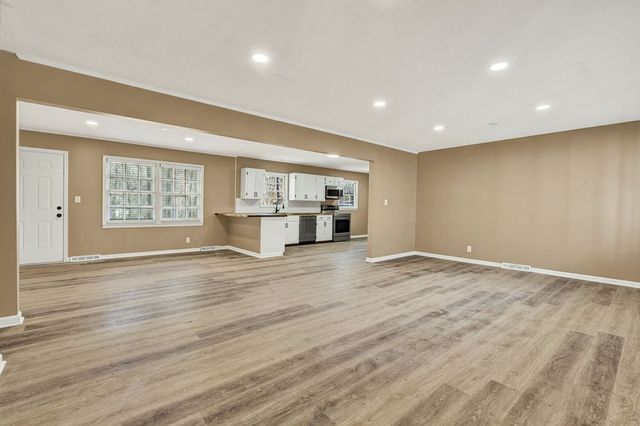 129 Hillwood Drive, Dalton, GA 30721