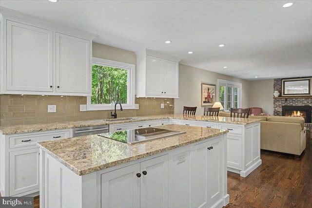 17 RUNNING BROOK LN, Newark, DE 19711