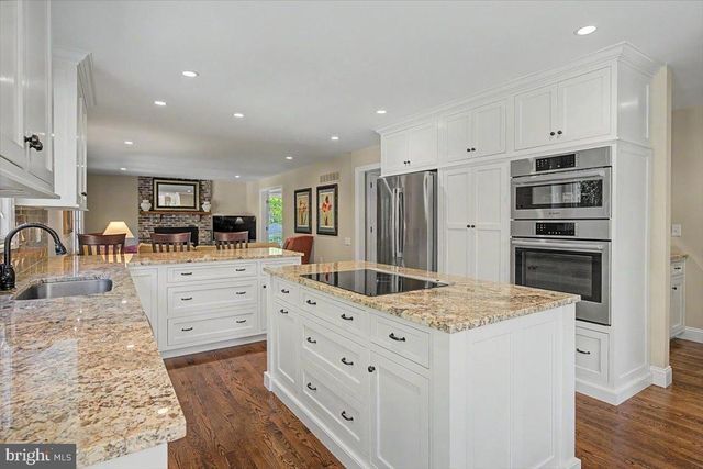 17 RUNNING BROOK LN, Newark, DE 19711