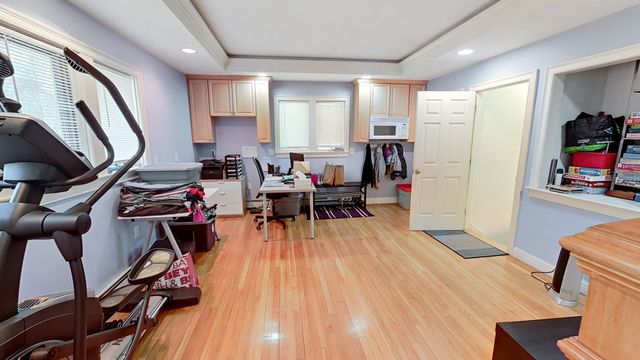 32 Acton Rd, Westford, MA 01886
