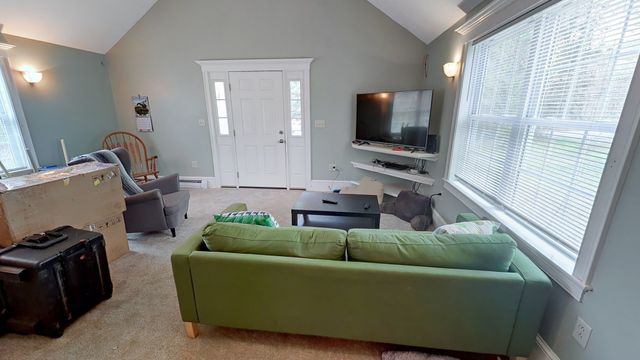 32 Acton Rd, Westford, MA 01886