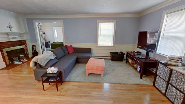 32 Acton Rd, Westford, MA 01886