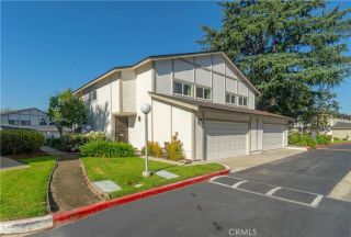587 S College, Claremont, CA 91711