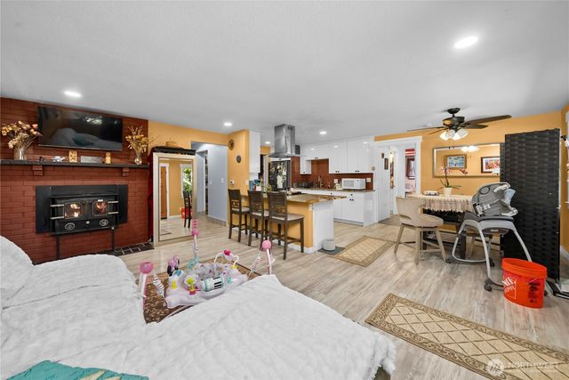 7008 E B Street, Tacoma, WA 98407
