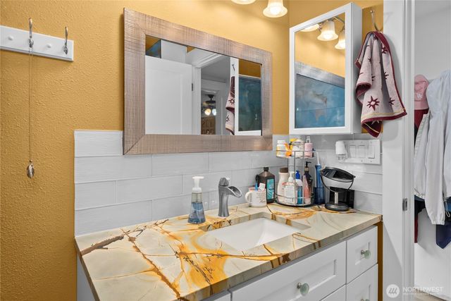 7008 E B Street, Tacoma, WA 98407