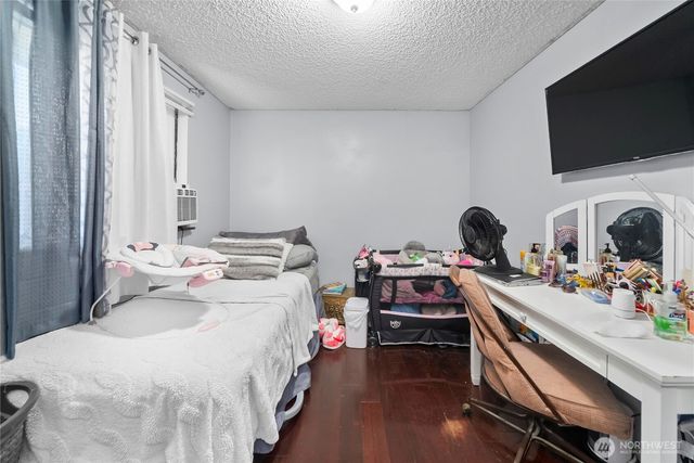 7008 E B Street, Tacoma, WA 98407