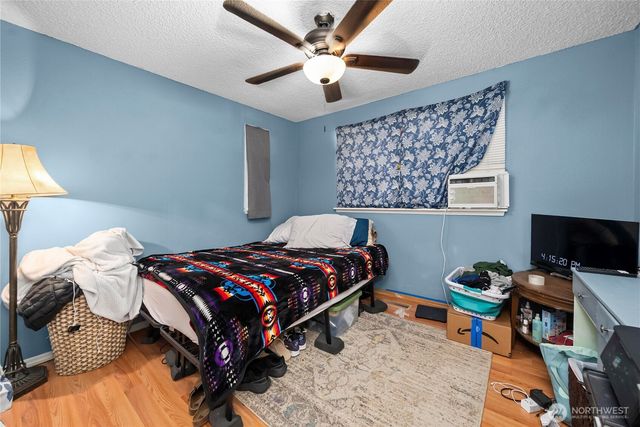 7008 E B Street, Tacoma, WA 98407