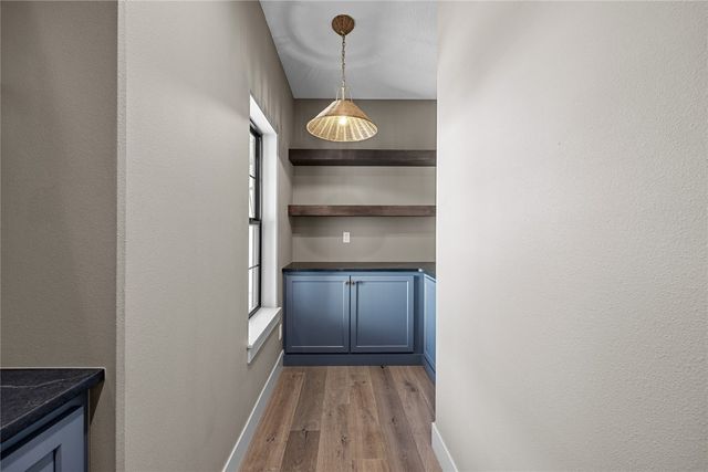 700 Lakeview Court, Tiffin, IA 52340