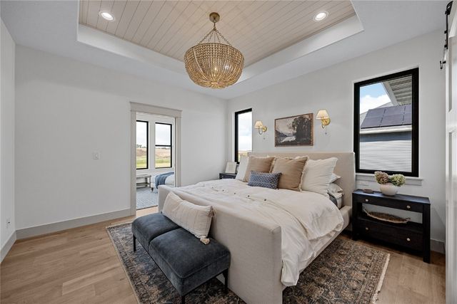 700 Lakeview Court, Tiffin, IA 52340