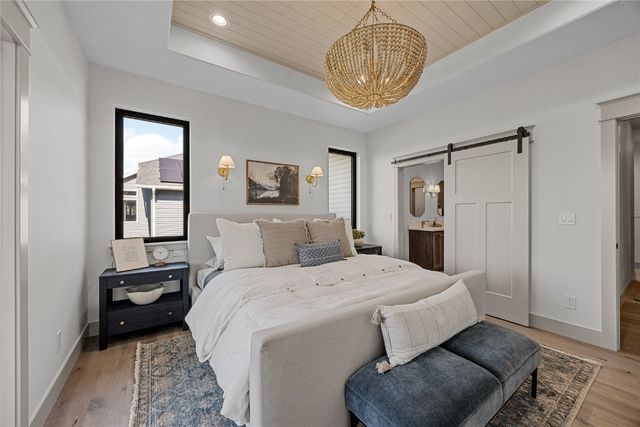 700 Lakeview Court, Tiffin, IA 52340