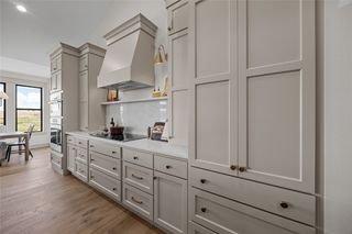 700 Lakeview Court, Tiffin, IA 52340