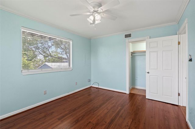119 8th Street, San Leon, TX 77539