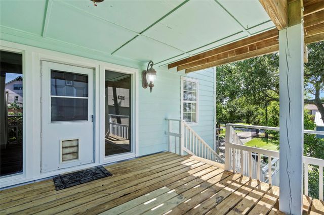 119 8th Street, San Leon, TX 77539
