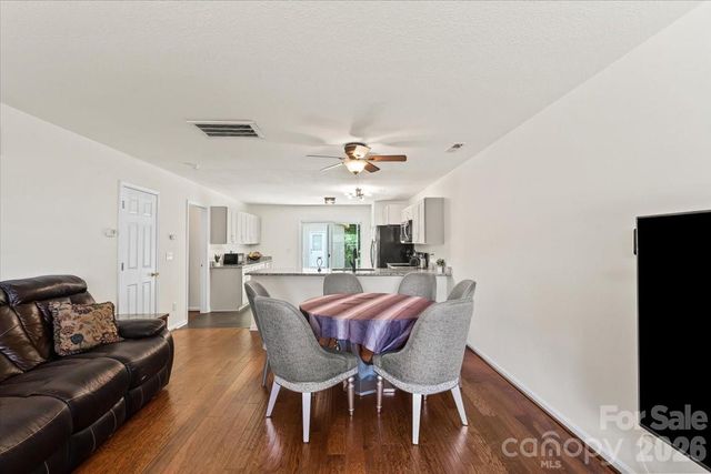 3119 Decapolis Drive, Charlotte, NC 28215