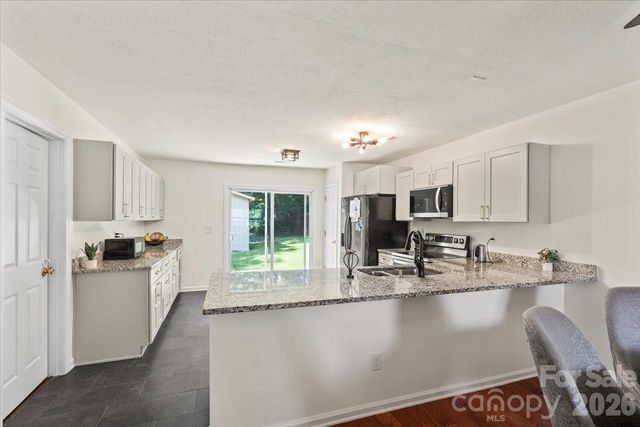 3119 Decapolis Drive, Charlotte, NC 28215