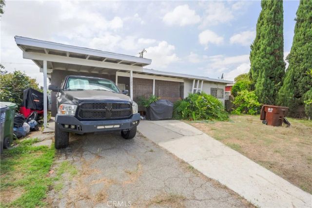 1720 W Caldwell, Compton, CA 90220