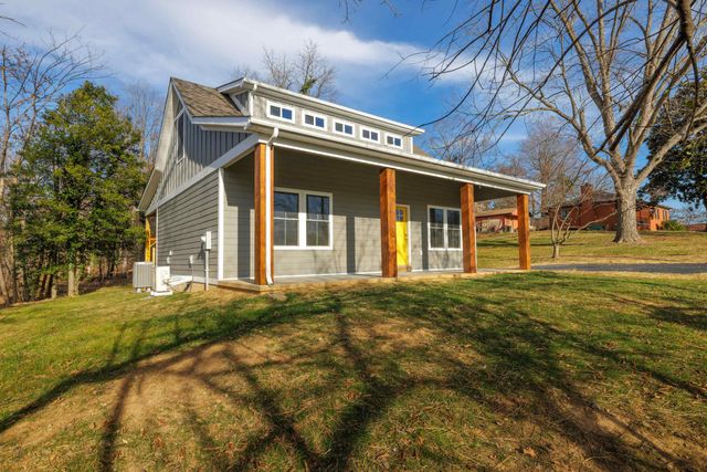 113 FRAZIER ST, Staunton, VA 24401