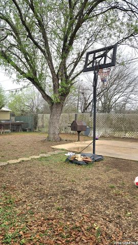 6630 Swiss Oaks, San Antonio, TX 78227