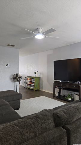 6630 Swiss Oaks, San Antonio, TX 78227