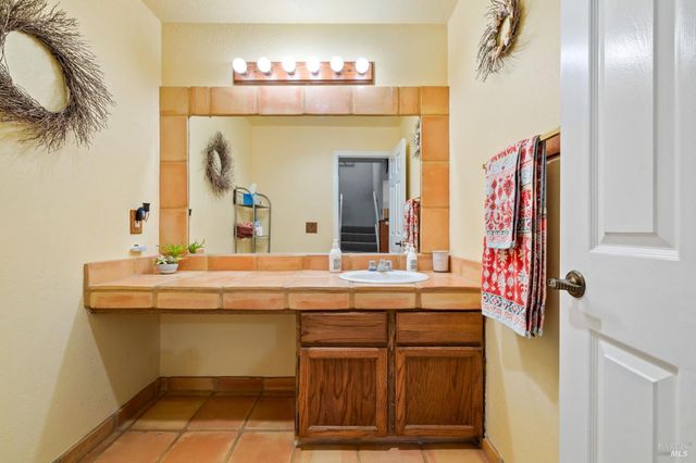 5088 Firestone Ct, Santa Rosa, CA 95409