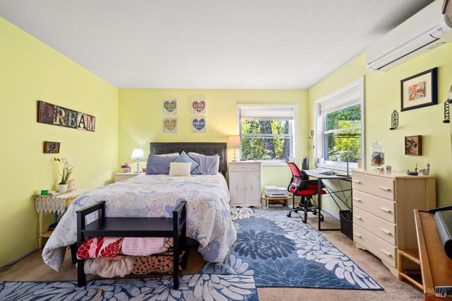 5088 Firestone Ct, Santa Rosa, CA 95409