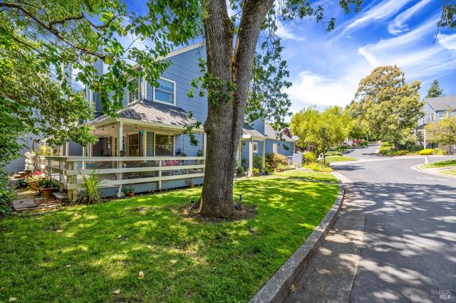 5088 Firestone Ct, Santa Rosa, CA 95409